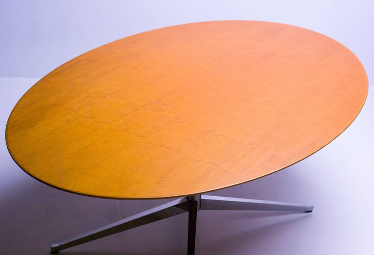 American Florence Knoll Oval Table in Walnut