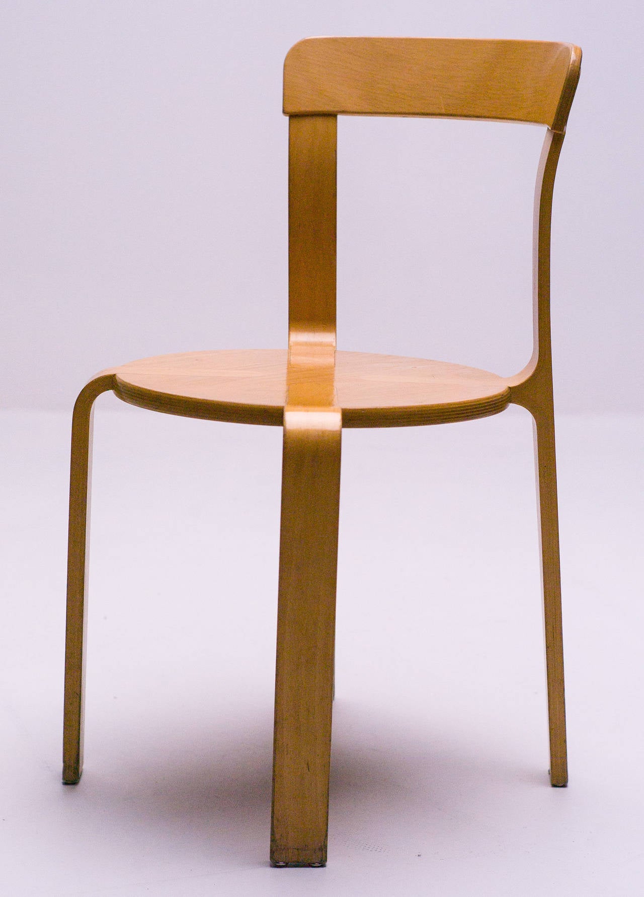 Rey chair by Bruno Rey for Dieteker Swiss.
This version, with legs bending into seat surface, is rare.
Ideal for restaurant, kitchen, cafe, theater, gallery, shop, concert hall, bedroom...
Your visitors will love them!

**40 chairs