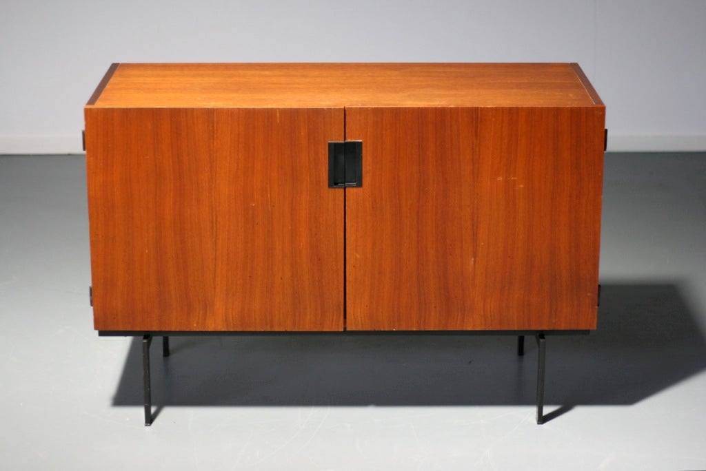 Cees Braakman DU-02 sideboard for UMS Pastoe, the Netherlands, 1958.
Elegant small teak sideboard from the well-known U+N or Japanese series.

Excellent fast and affordable worldwide shipping.
White glove delivery available upon request.