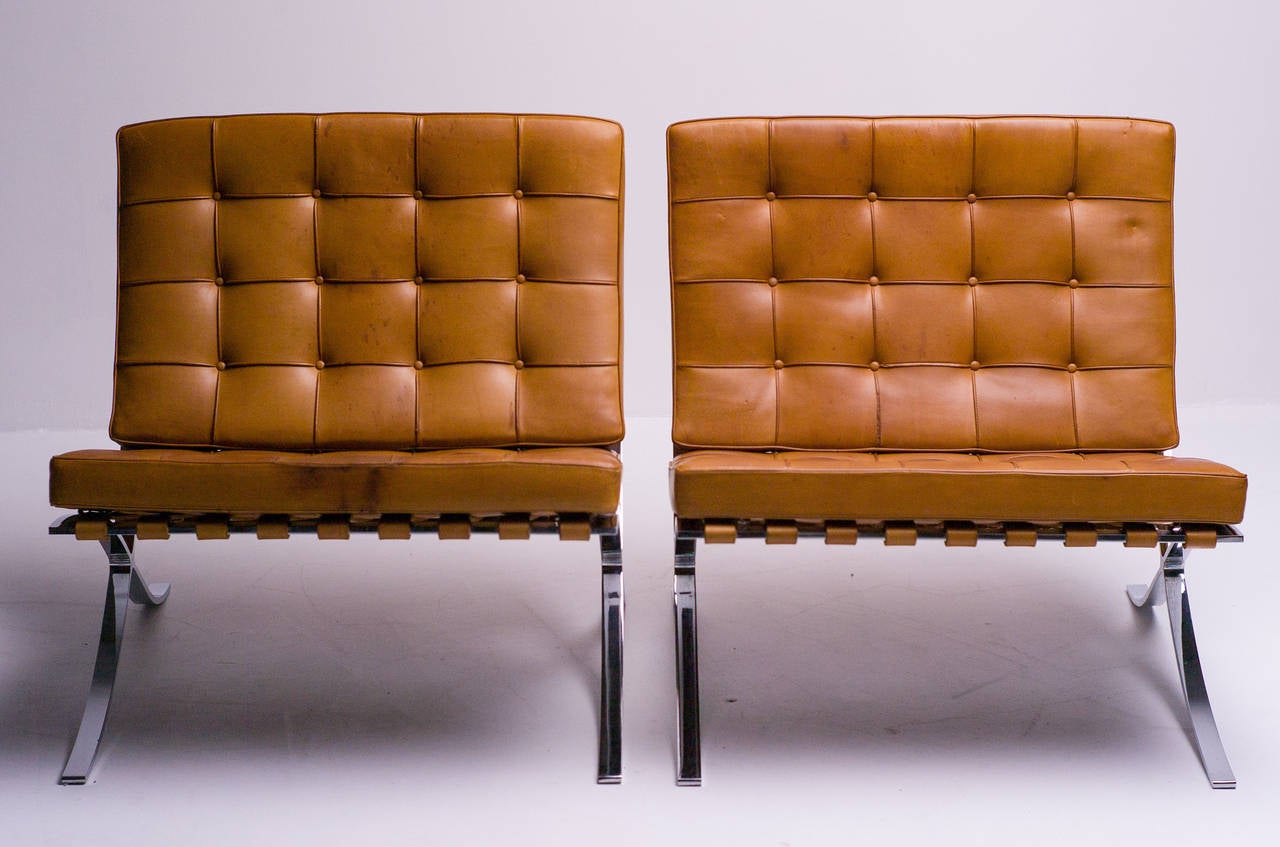 Late 20th Century Barcelona Chairs in Saddle leather by Mies van der Rohe for Knoll International