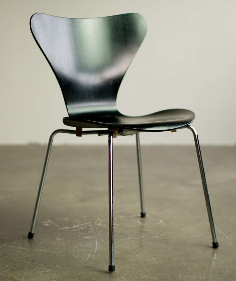 Scandinavian Modern 20 early Seven Series chairs, model 3107,  Arne Jacobsen For Fritz Hansen