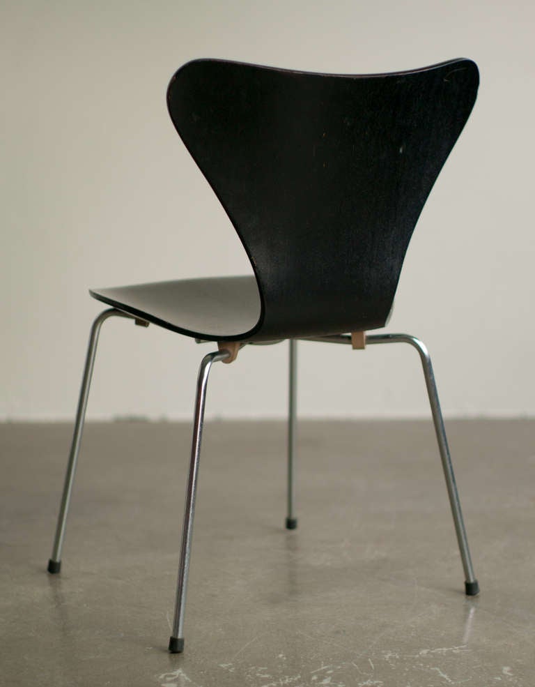 20 early Seven Series chairs, model 3107,  Arne Jacobsen For Fritz Hansen In Good Condition In Dronten, NL