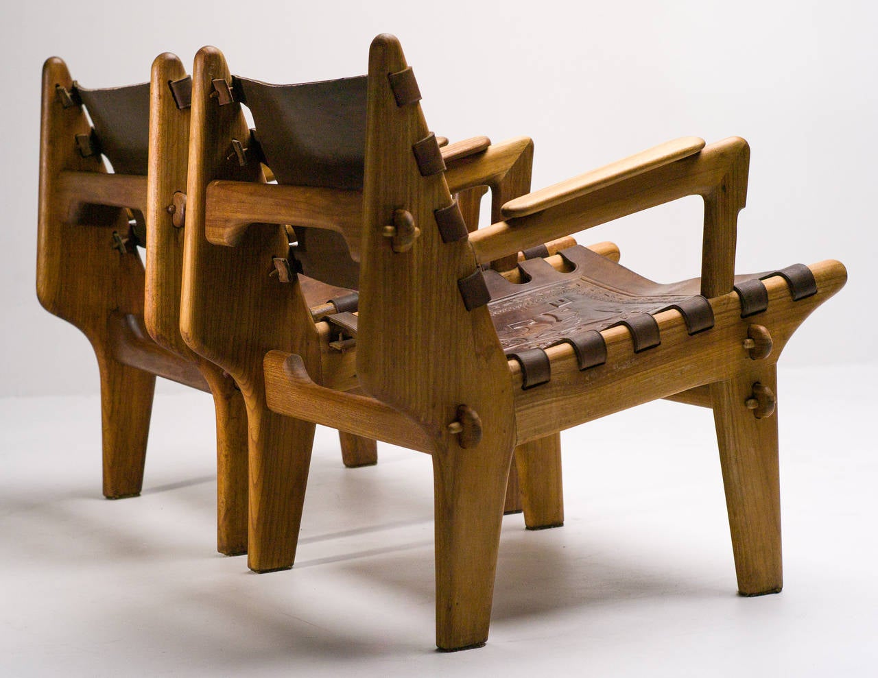 angel pazmino chair