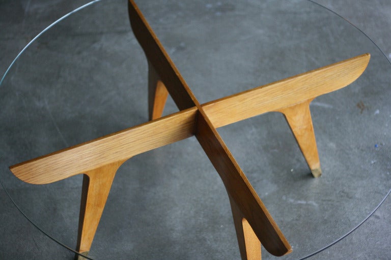 Important Gio Ponti Oak And Brass Coffee Table, Gio Ponti Estate, Documented. 3