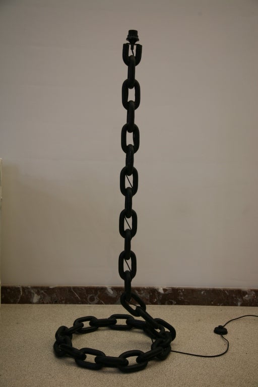 unusual floorlamp ,massive chain, very heavy