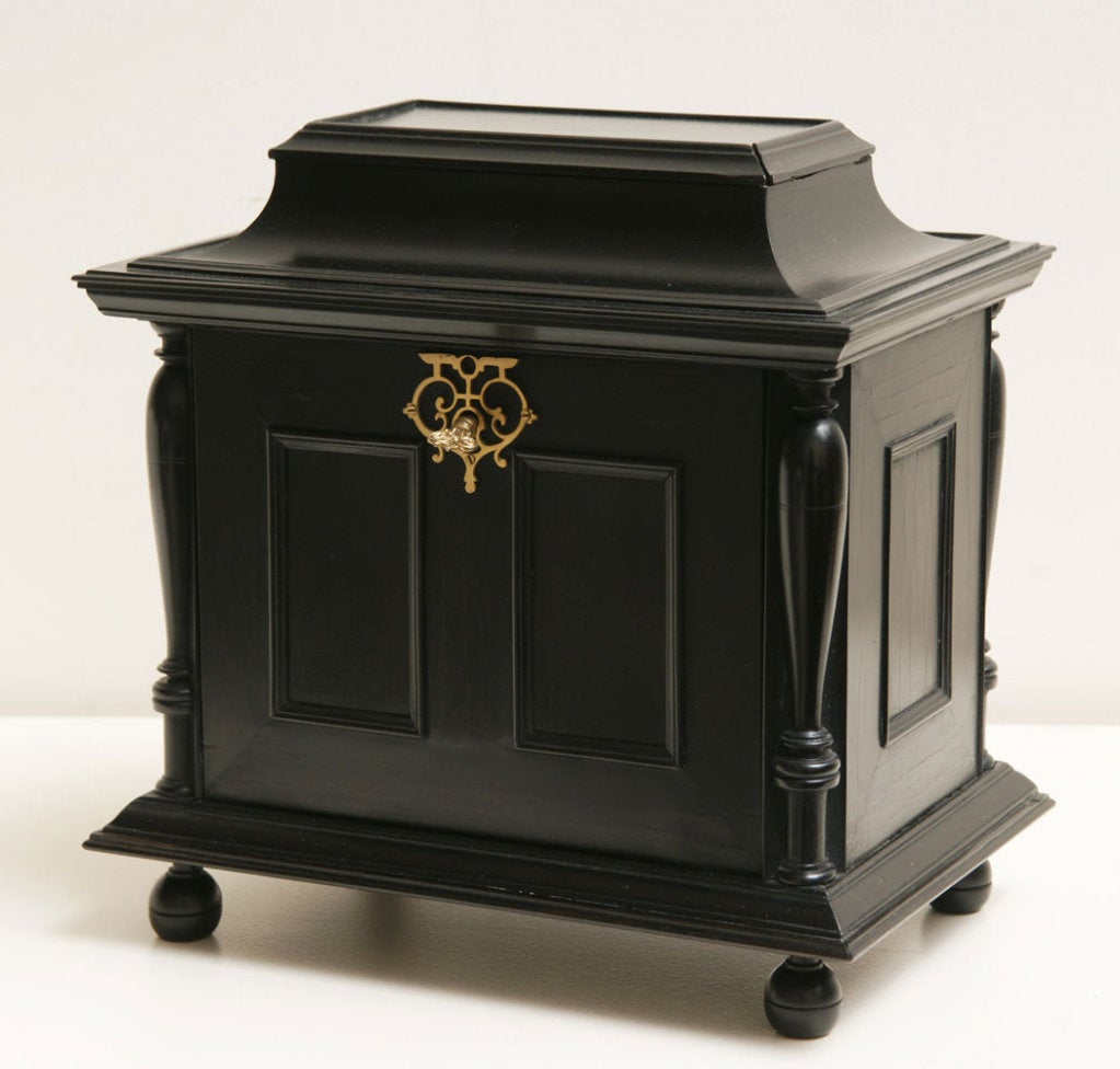 Ebony and silverfoil miniature table cabinet, all sides veneered and decorated with ebony.
The lid reveals two small and one large drawer ; all lined with red velvet.
The silverfoil is overall engraved with religious scenes after Dutch