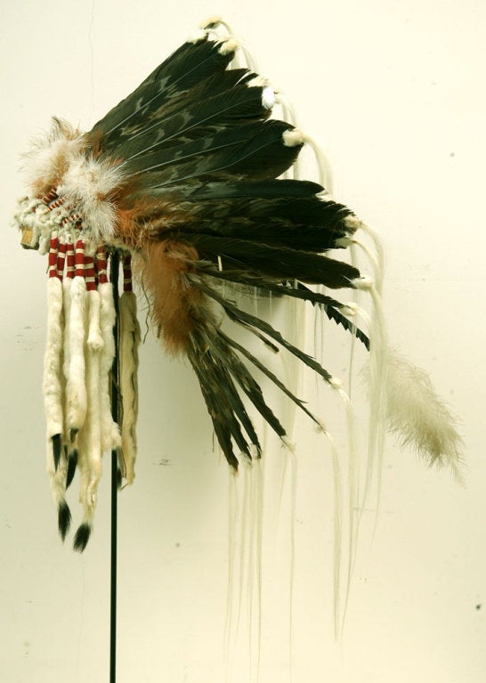 Sioux plains headdress

Museums :
• The Southwest Museum of the American Indian- Los Angeles US
• Musée du Nouveau Monde, La Rochelle (FR)
• The McCord Museum, Montreal (CA)