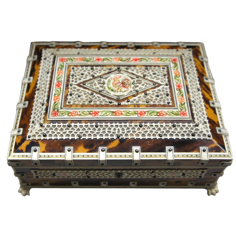 Very nice Anglo Indian Vizagapatam box. For Sale