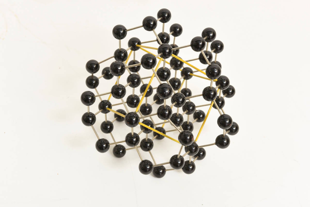 Original 1950s dimensional school molecule model.