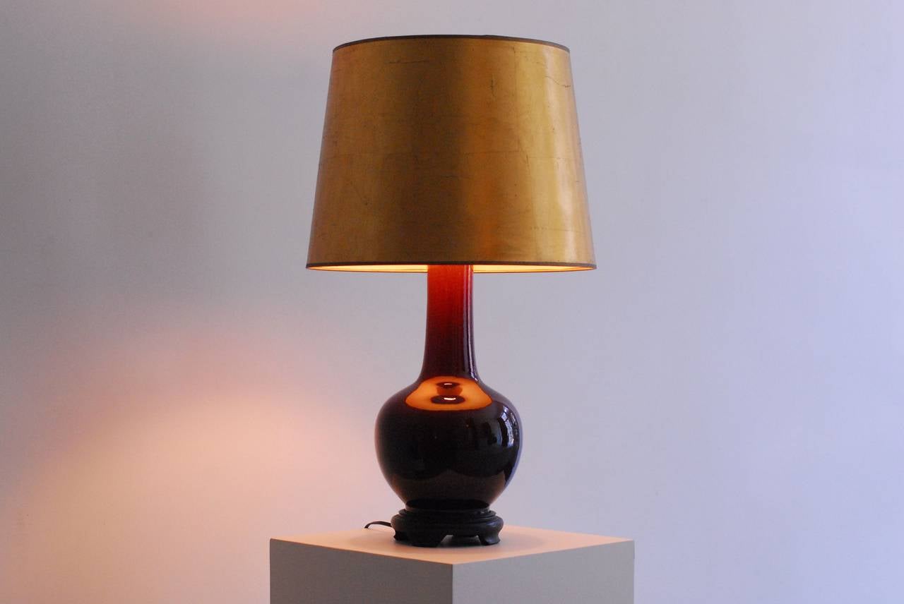 Pair of 1970 ceramic table lamps with gilded paper shades. In Excellent Condition For Sale In Antwerp, BE