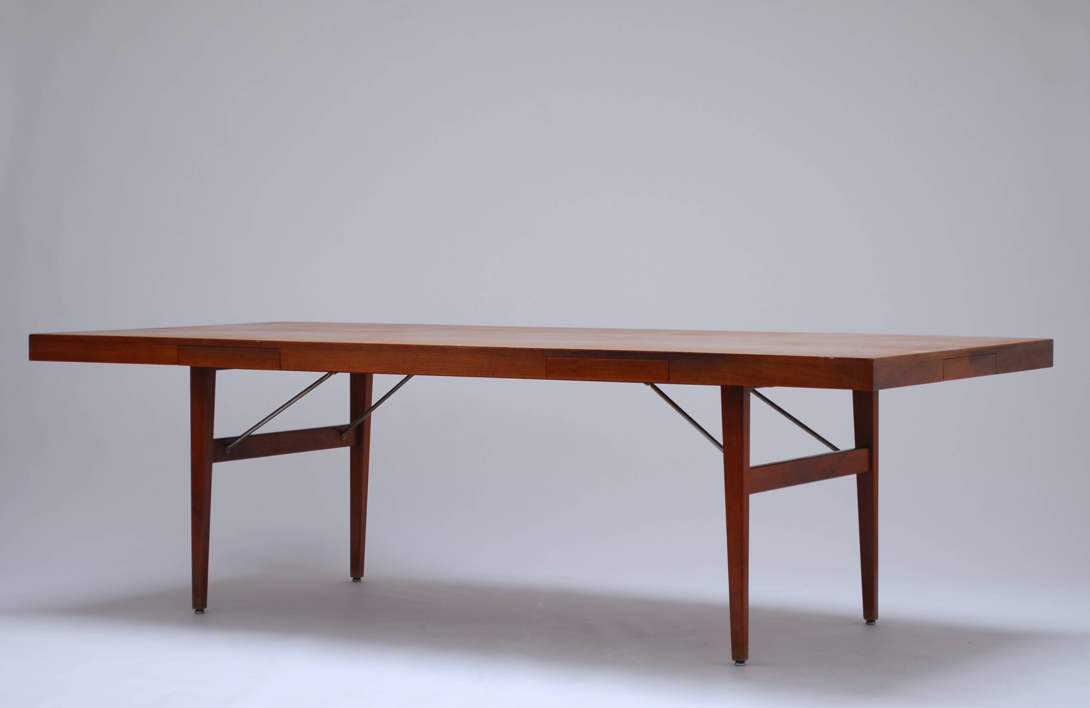 Stunning 1950
s George Nelson conference table n° 5885 for Herman Miller
