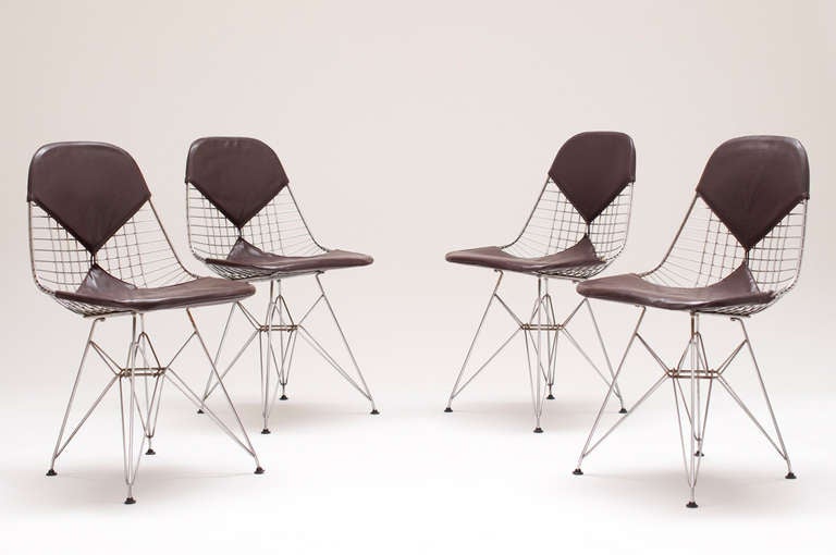 Mid-20th Century Set of 5 early DKR-2 chairs by Ray & Charles Eames for Herman Miller 1951 For Sale