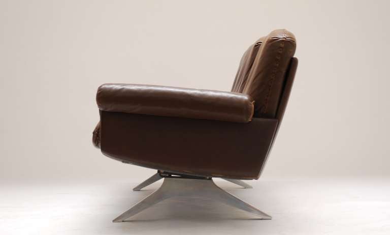 1970s Brown Leather De Sede DS 31 Sofa and Swivel Club Chair In Excellent Condition In Antwerp, BE