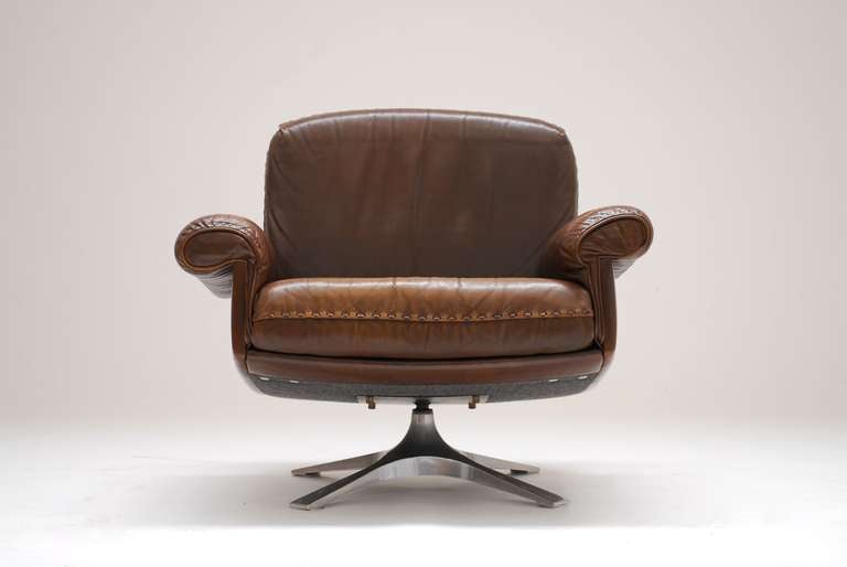 1970s Brown Leather De Sede DS 31 Sofa and Swivel Club Chair 3