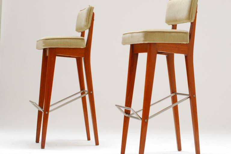 Belgian Pair of Rare 1960s Walnut Bar Stools by Fred Sandra for De Coene