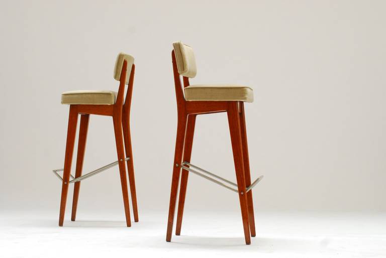 Pair of Rare 1960s Walnut Bar Stools by Fred Sandra for De Coene 1