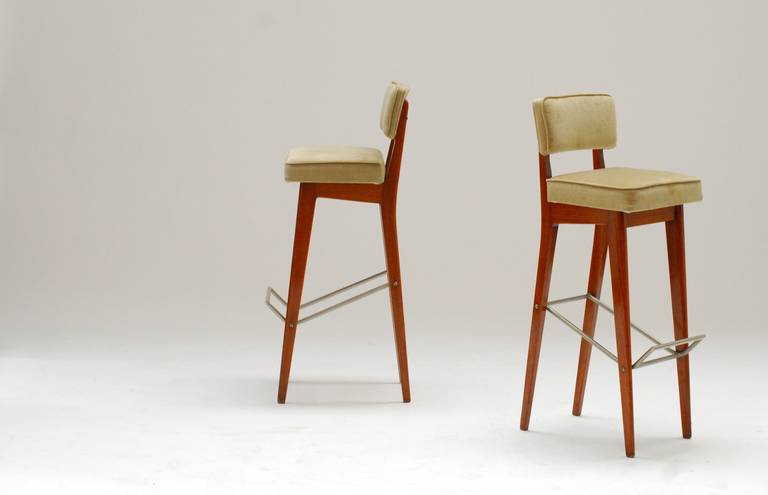 Pair of Rare 1960s Walnut Bar Stools by Fred Sandra for De Coene 3