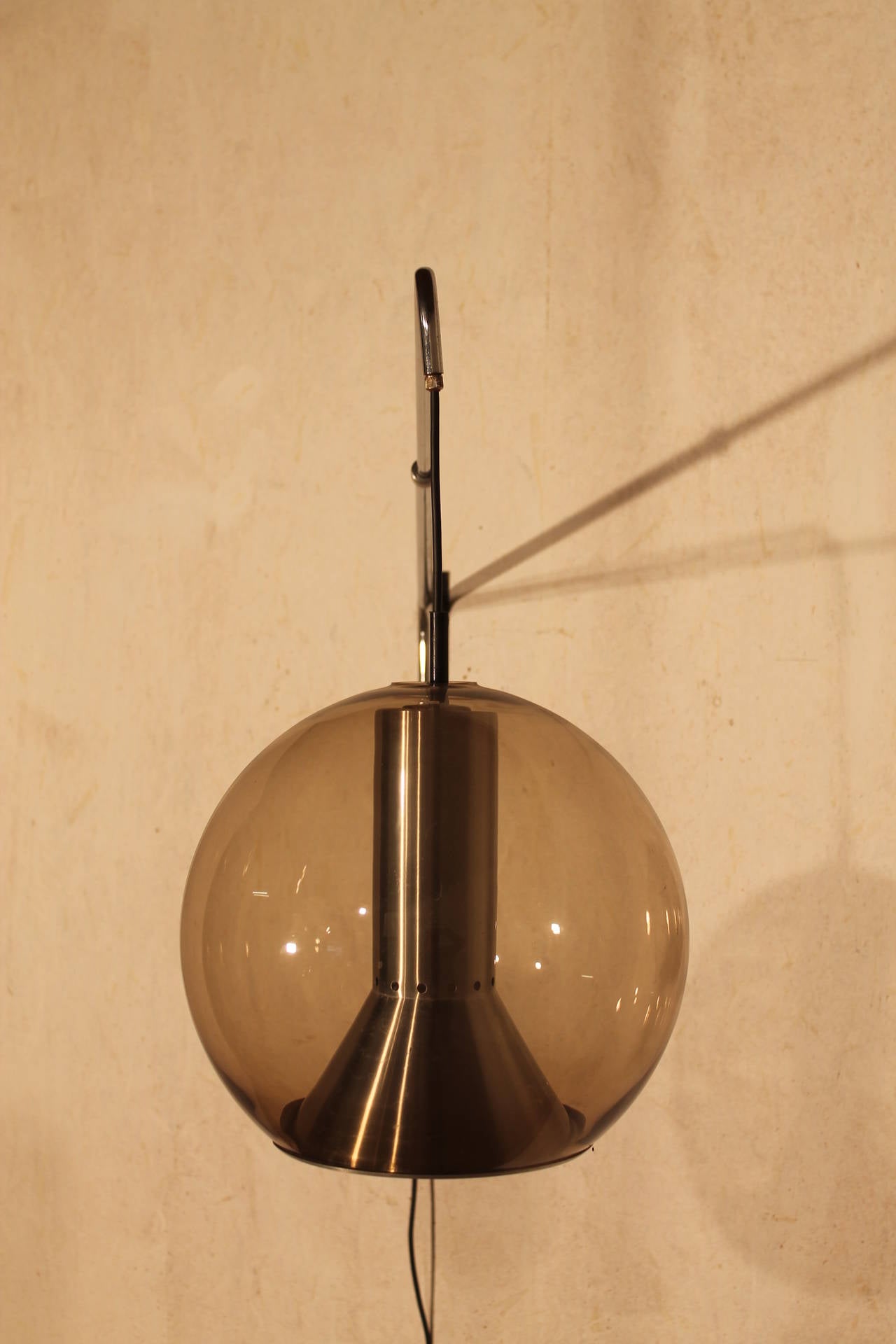 Big Wall Lamp by RAAK Glass Globe 1