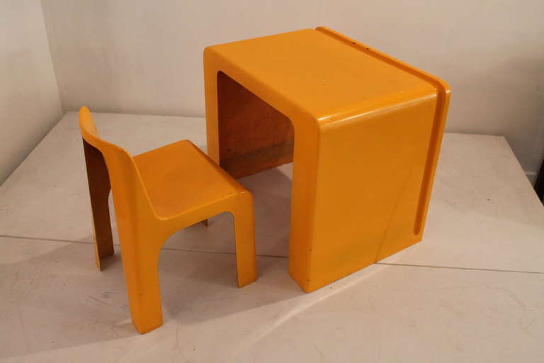 French polyester Child desk and chair France 1960 s