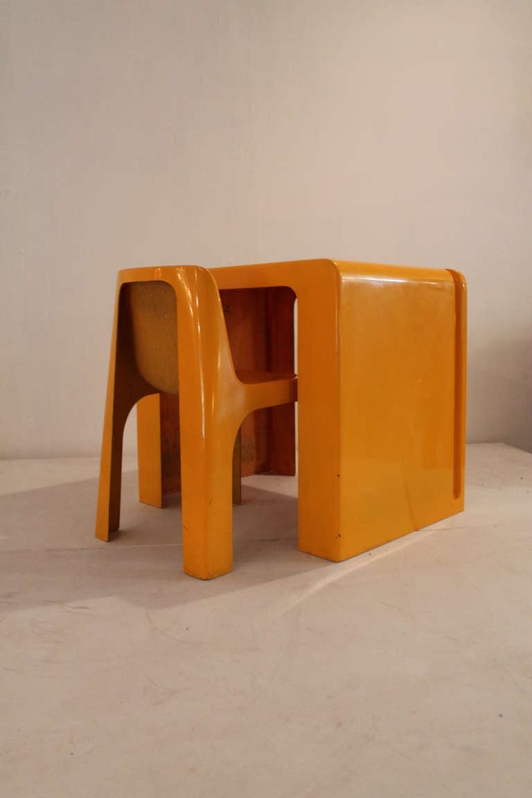 polyester Child desk and chair France 1960 s 4