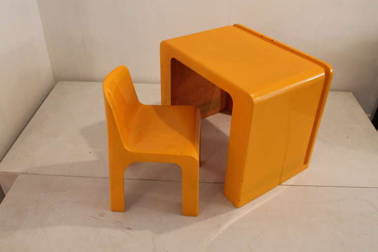 polyester Child desk and chair France 1960 s 2