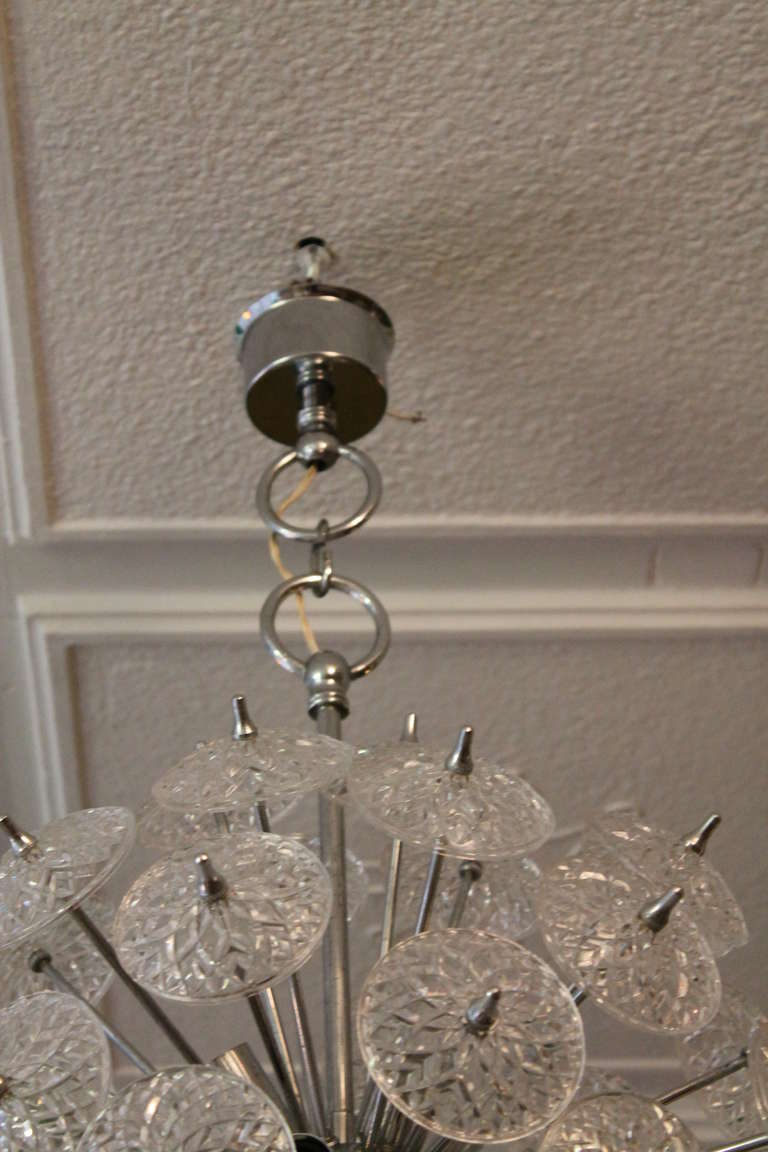 Belgium snowflake sputnik chandelier chrome and cristal glass 1960s In Good Condition In Antwerp, BE