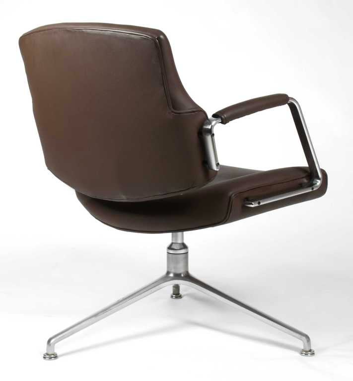 Leather swivel chair by  Jørgen Kastholm & Preben Fabricius In Good Condition In Utrecht, NL