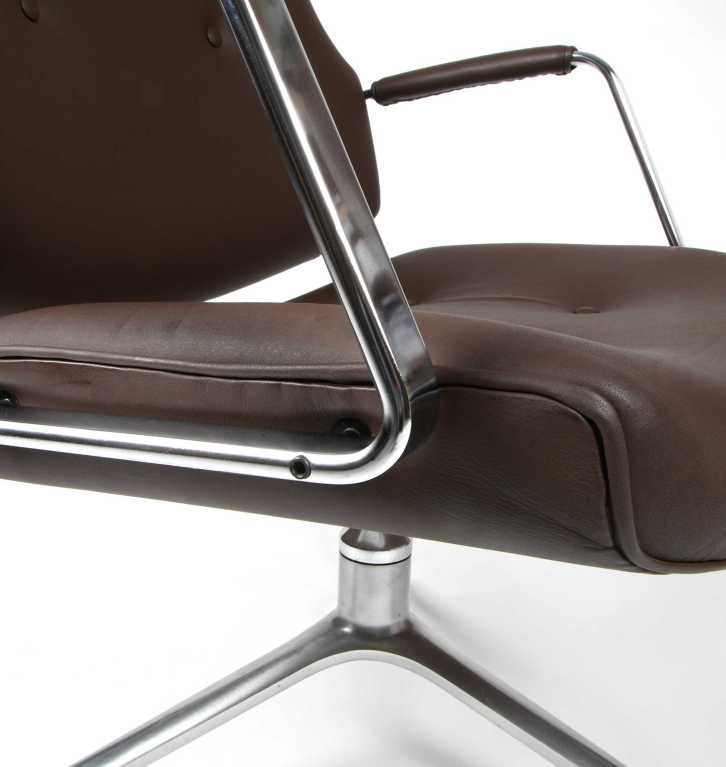 Mid-20th Century Leather swivel chair by  Jørgen Kastholm & Preben Fabricius