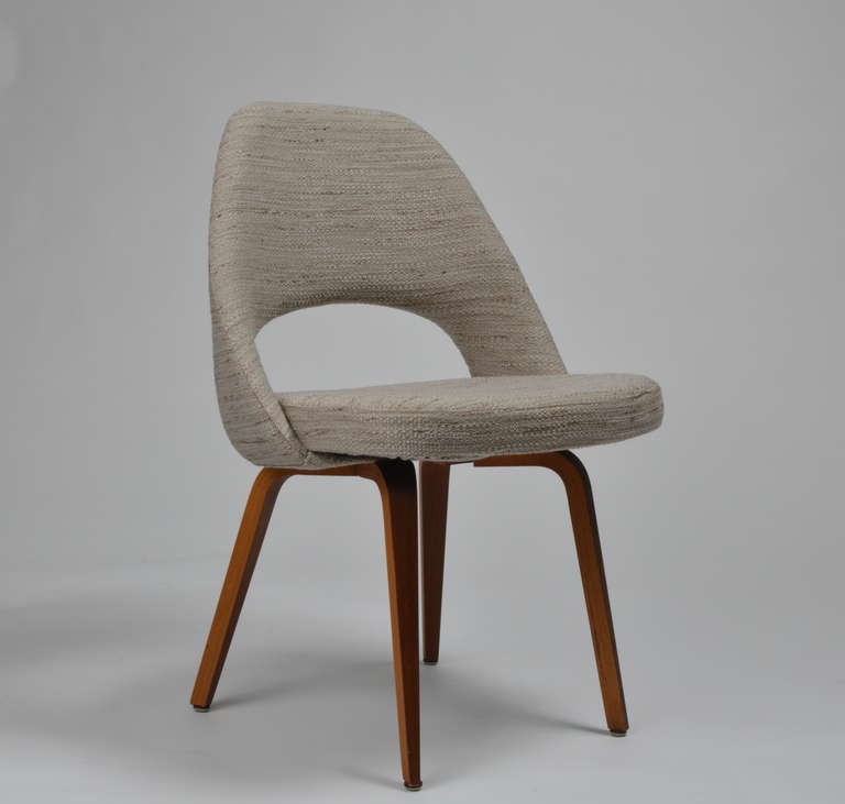 Mid-Century Modern Saarinen Wood Legged Executive Chairs in Knoll Fabric