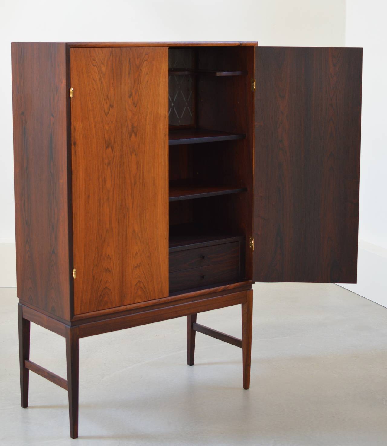 Refined Danish Rosewood Cocktail Cabinet with Brass Hinges 1