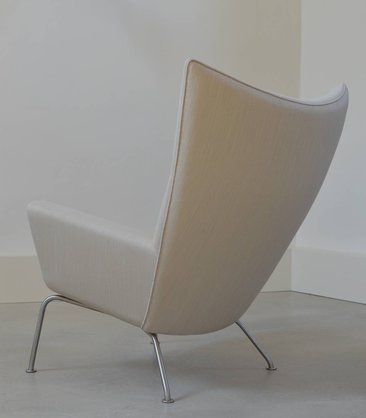 Scandinavian Modern Hans Wegner Wing Chair by Carl Hansen