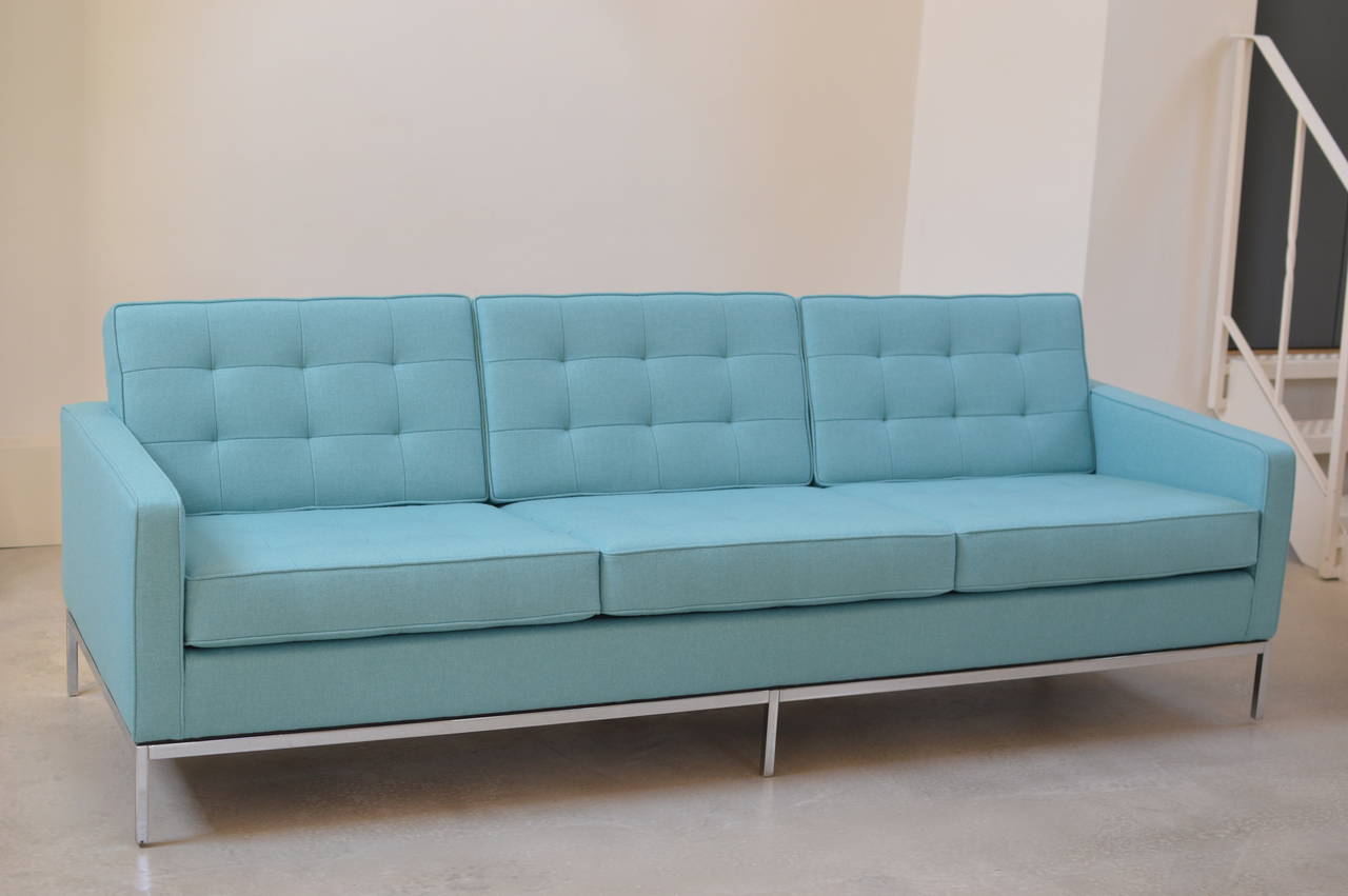 Mid-20th Century Three-Seat Lounge Sofa by Florence Knoll for Knoll