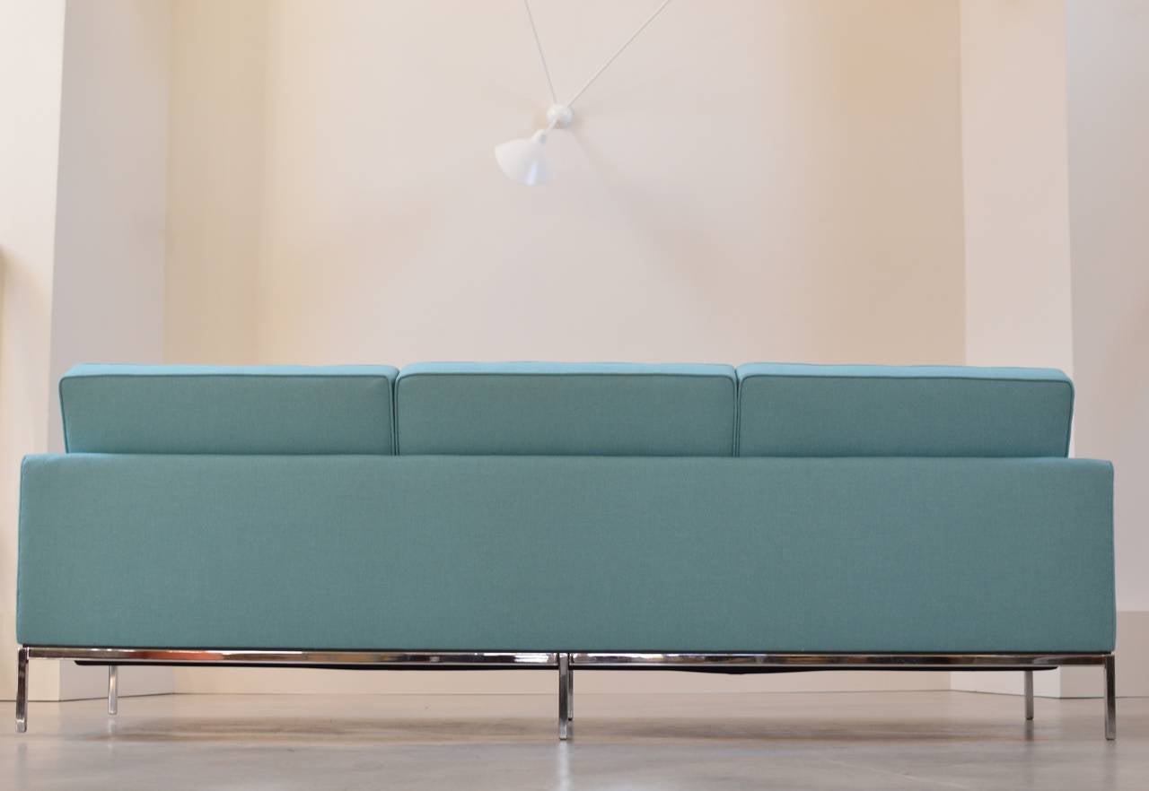 Mid-Century Modern Three-Seat Lounge Sofa by Florence Knoll for Knoll