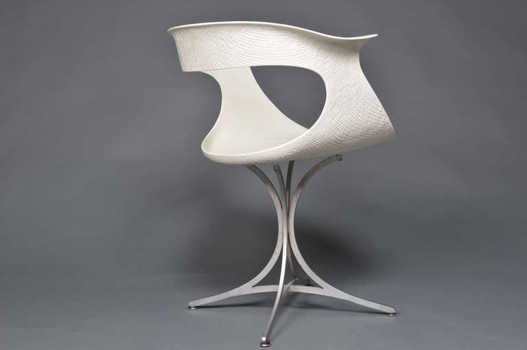 Organic Fibreglass 'Lotus' Chair by Estelle & Ewin Laverne In Good Condition In Utrecht, NL