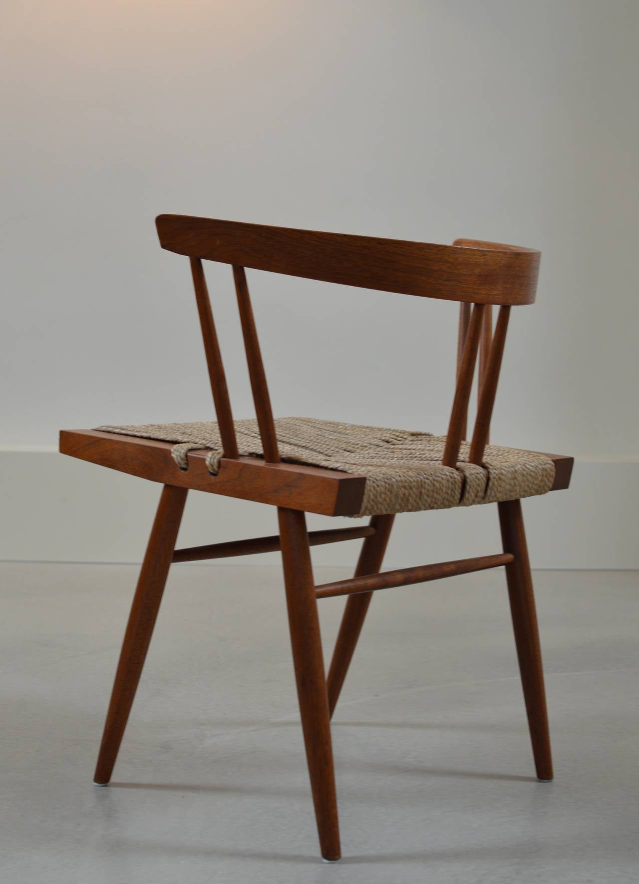 George Nakashima Schwarznussholz Gras Sitz Stühle im Zustand „Hervorragend“ in Utrecht, NL