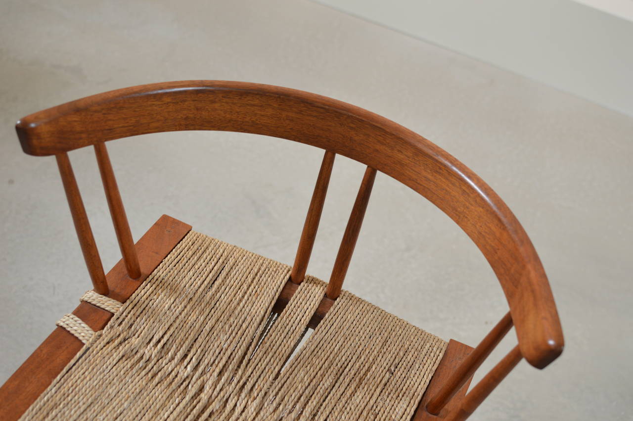 George Nakashima Schwarznussholz Gras Sitz Stühle 1