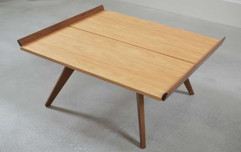 splayed leg table