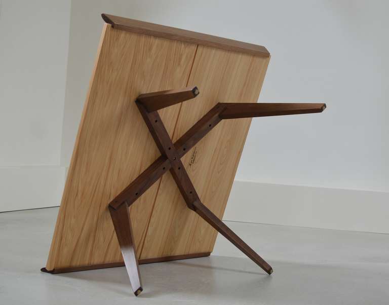 Splayed legs furniture top