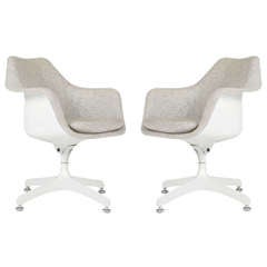 Pair of Eero Saarinen Upholstered Tulip Swivel Desk Chairs for Knoll