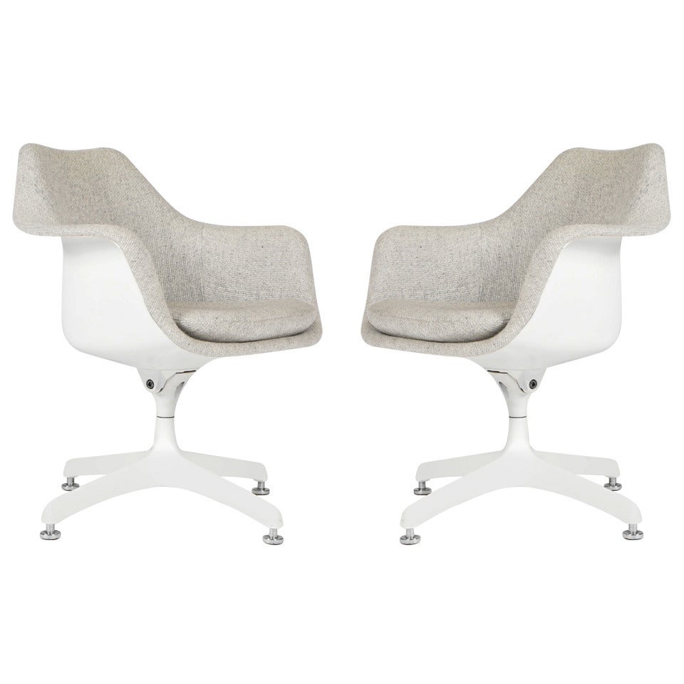 Pair of Eero Saarinen Upholstered Tulip Swivel Desk Chairs for Knoll