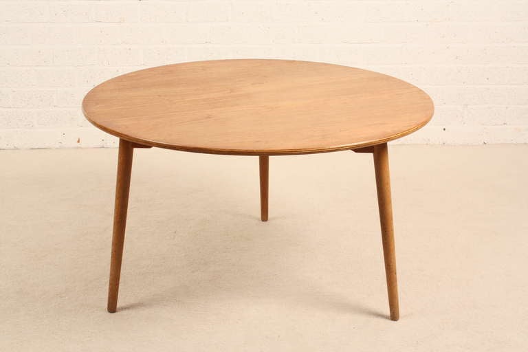 Mid-20th Century Danish Hans Wegner Three Legged Dining Set