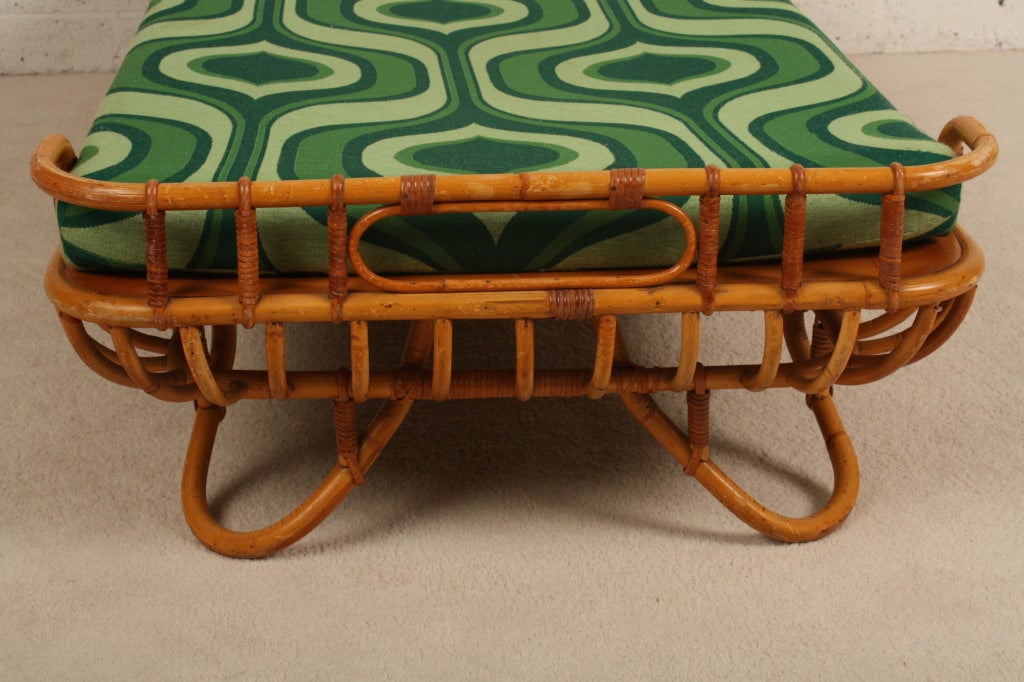 Mid-20th Century Rattan daybed with '60 fabric Rohe the Netherlands For Sale