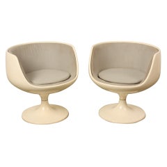 Two cognac chairs of Eero Aarnio first production