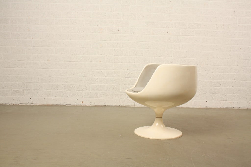 Two cognac chairs of Eero Aarnio first production 1