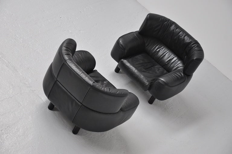 Gianfranco Frattini Bull club chairs pair in black leather, Italy 1987 4