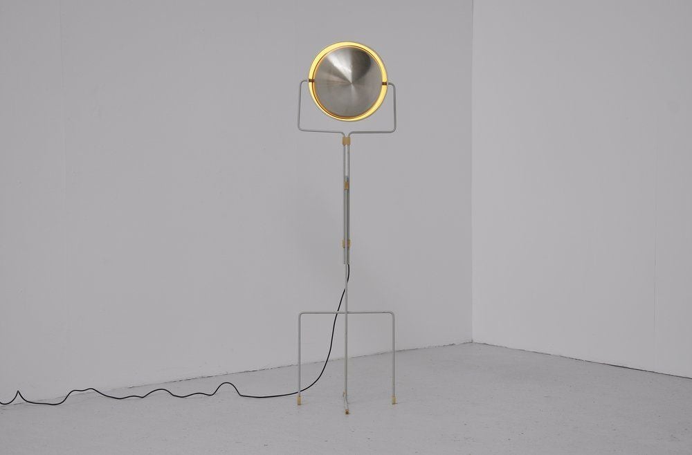Fantastic floor lamp designed by EJ Elles for RAAK Amsterdam. Raak is a very famous lighting manufacturer that made many importand lamps in Holland during the 50s, 60s and 70s. EJ Elles designed this lamp for Raak and I dont have to explain why its