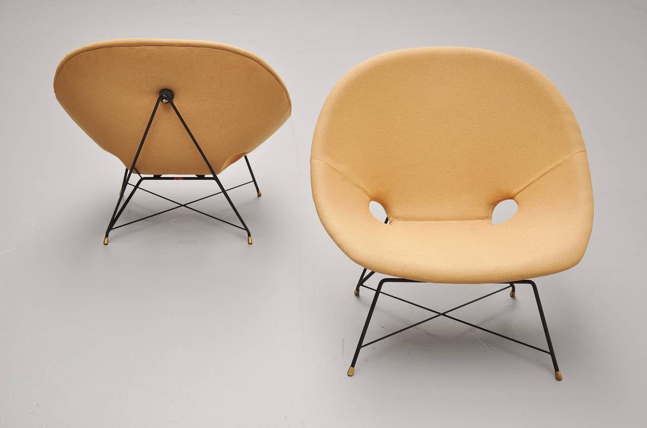 Augusto Bozzi lounge chairs for Saporiti Italy 1954 2