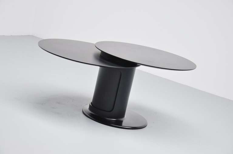 Fantastic table, bough at Metz&Co, super quality table with fantastic options.