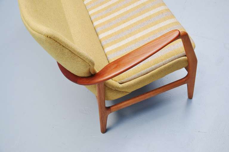 Dutch Bovenkamp wingback lounge sofa by Aksel Bender Madsen 1960