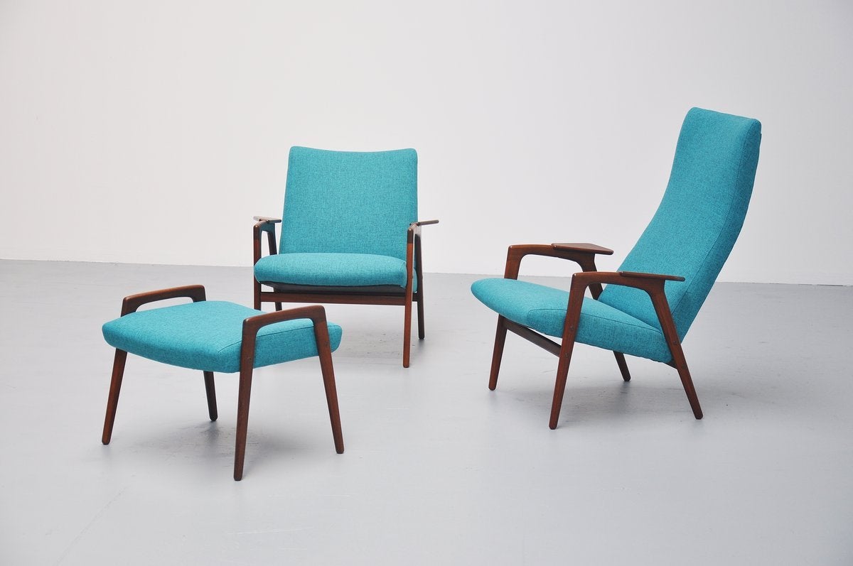 Very nice and comfortable seating set designed by Swedish designer Yngve Ekstrom for Pastoe, Holland 1960. The Ruster series were designed for Pastoe and is documented in several Pastoe catalogues. This set has a solid teak wooden frame and has